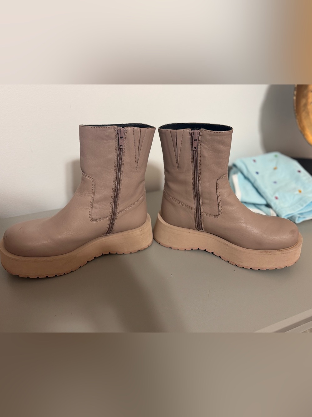 Paloma Barcelo boots